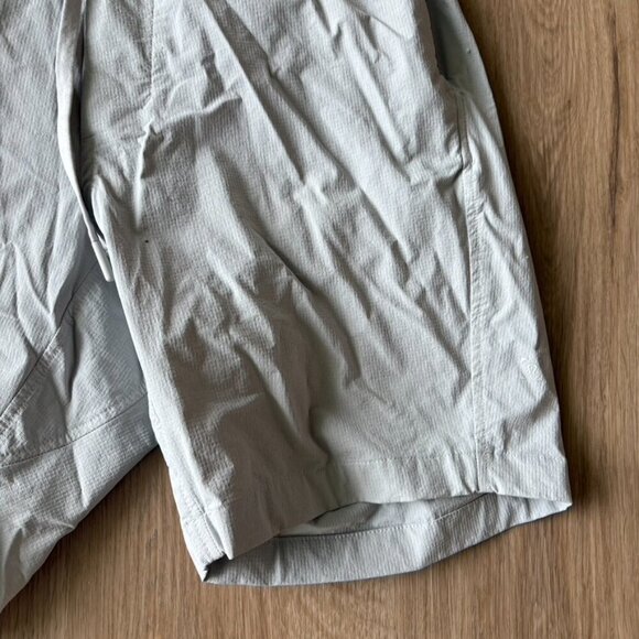 Lululemon Bowline Shorts Men’s 6” Ripstop Athleisure Rhino Gray Size Small - Picture 3 of 8